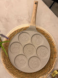 طاسة بان كيك ٧ عيون